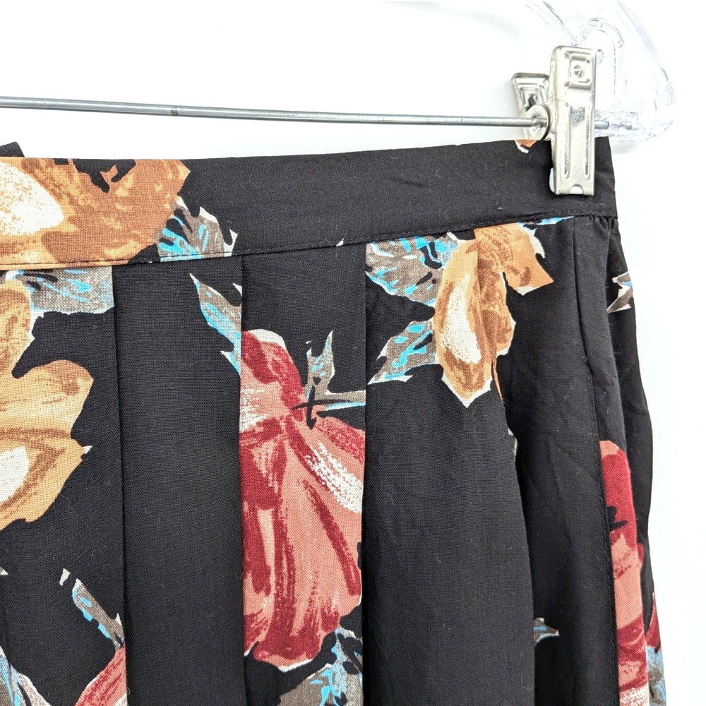 Vintage Floral Midi Skirt‎ Black Rayon Pleated Size 12 USA Made Cottage Boho - Picture 9 of 9